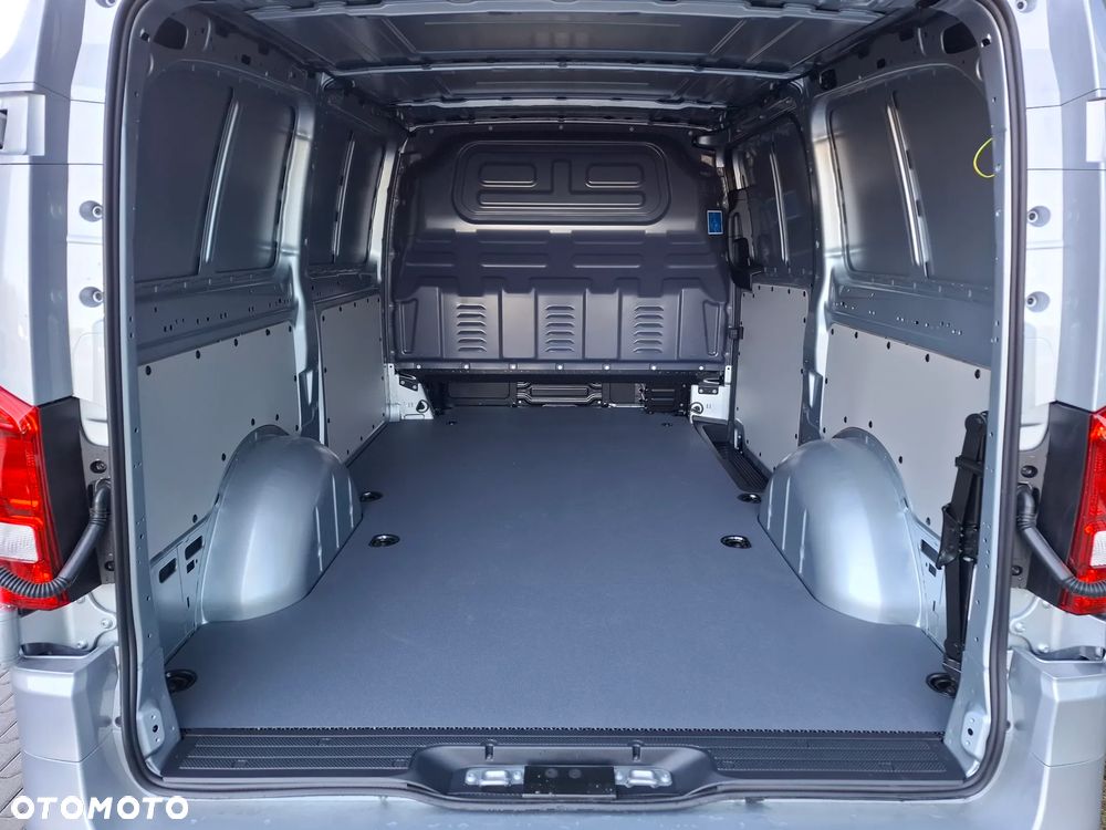 Mercedes-Benz Vito 116 CDI 4x4 Furgon PRO Długi 3200 mm - 13