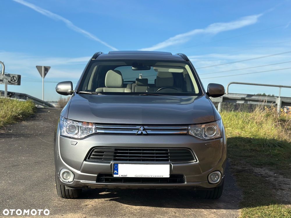 Mitsubishi Outlander PHEV Instyle NAVI - 1