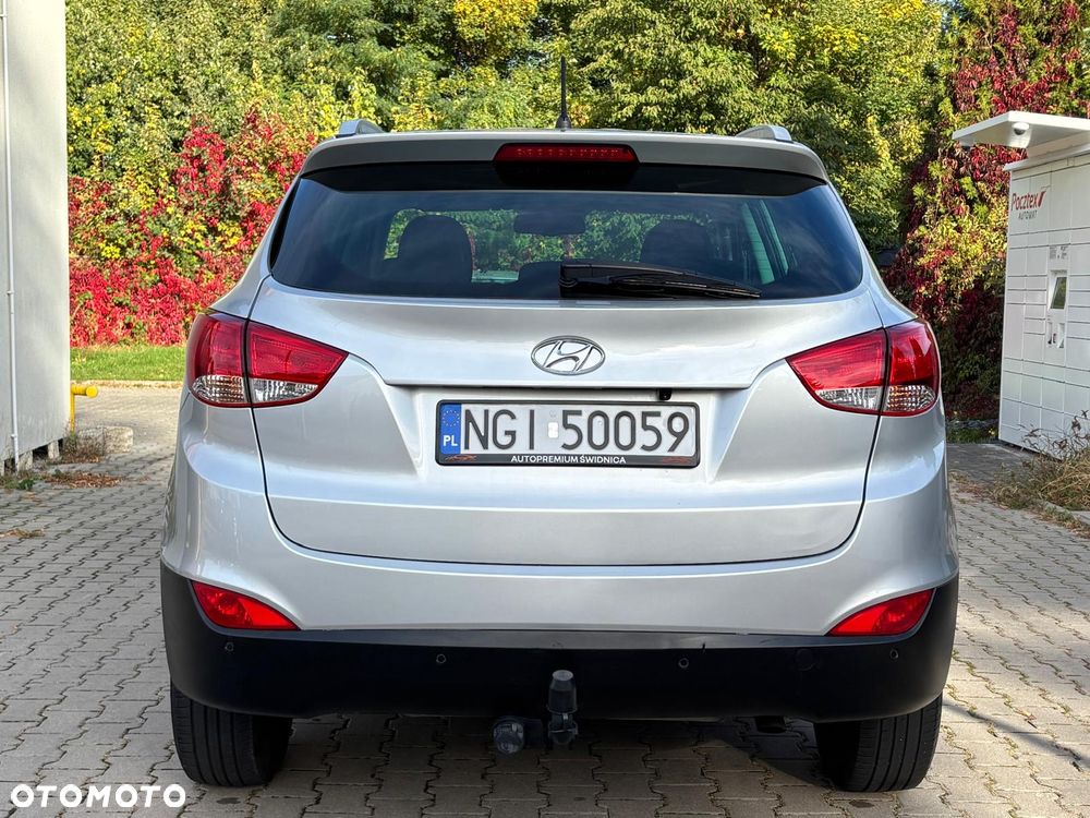 Hyundai ix35 1.7 CRDi 2WD UEFA EURO 2012 Edition - 10