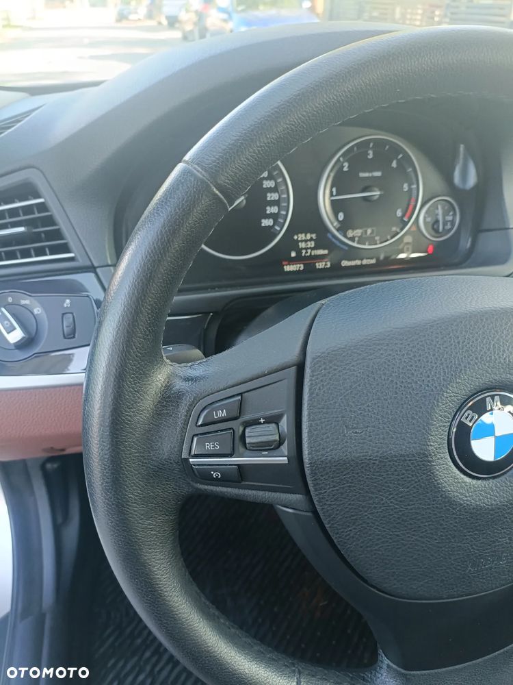 BMW Seria 5 520d Touring BluePerformance Sport-Aut - 31