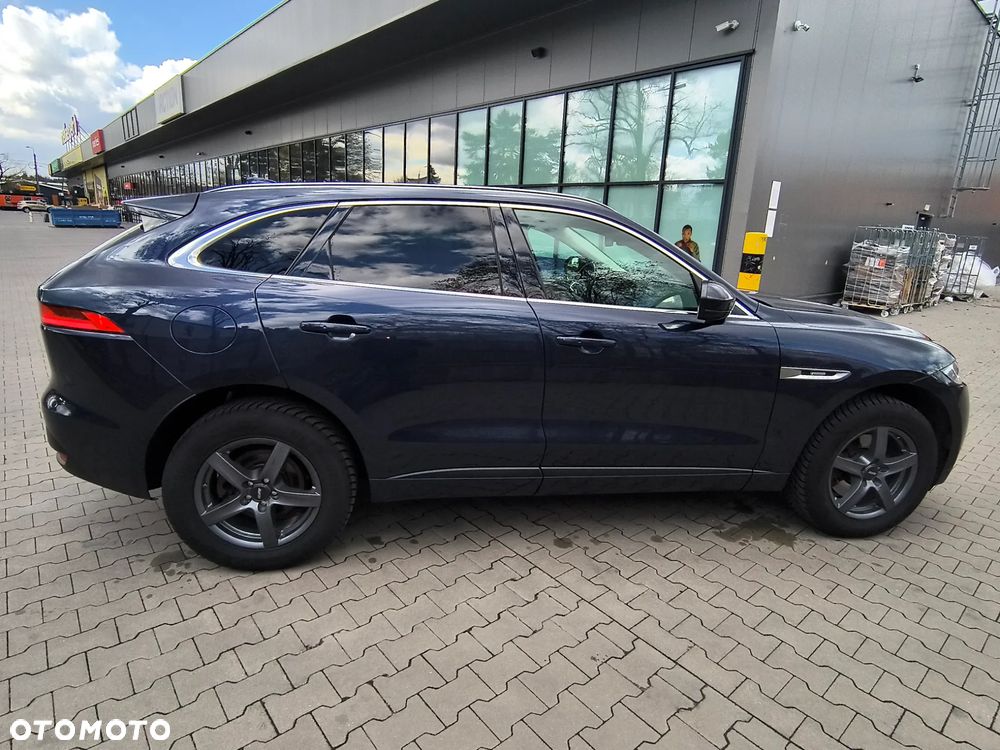Jaguar F-Pace - 25