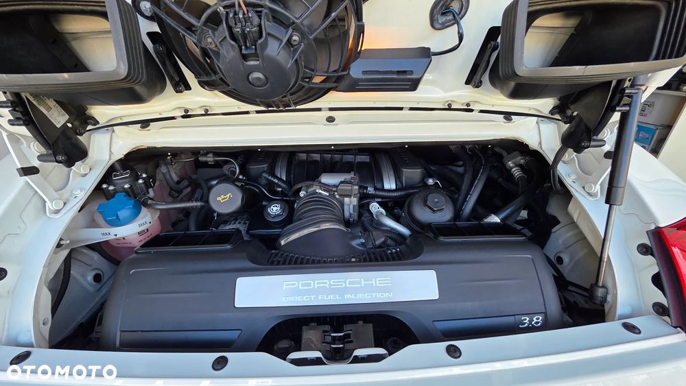 Porsche 911 Carrera 4S PDK - 14