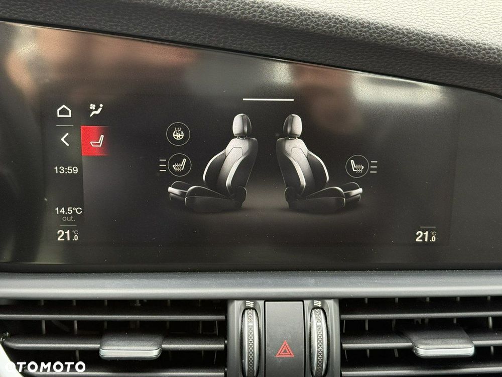 Alfa Romeo Giulia - 31