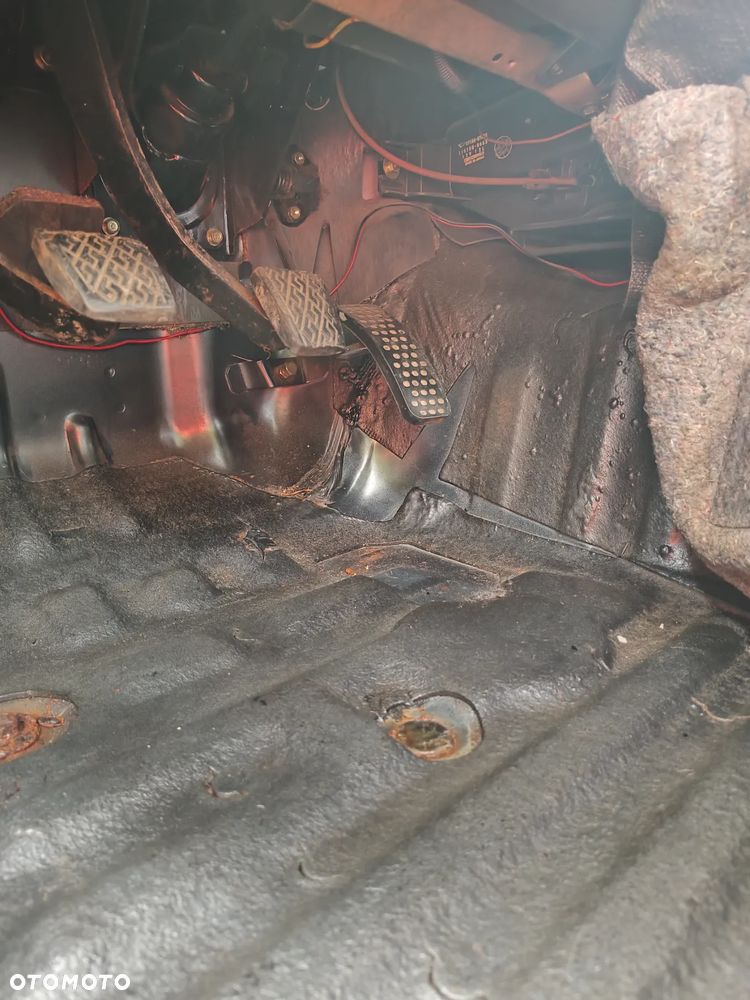 Daihatsu Feroza - 14