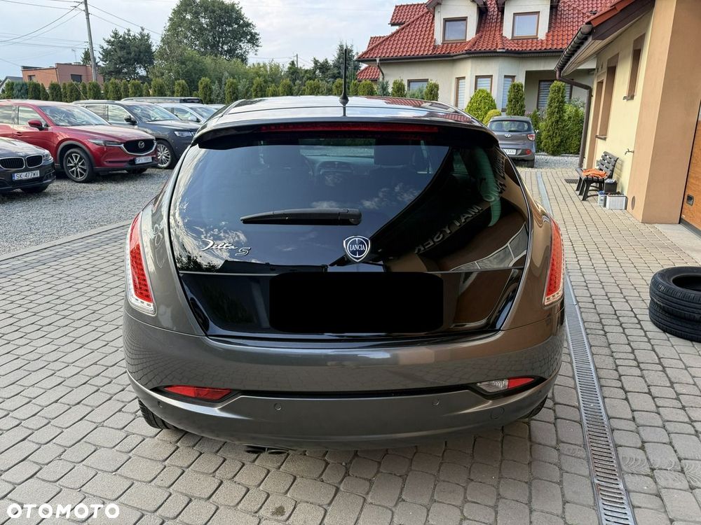 Lancia Delta - 8