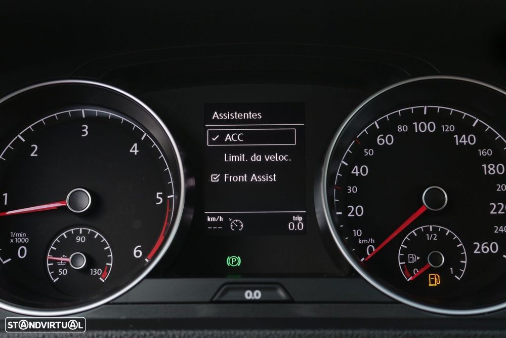 VW Golf Variant 1.6 TDi Confortline - 47