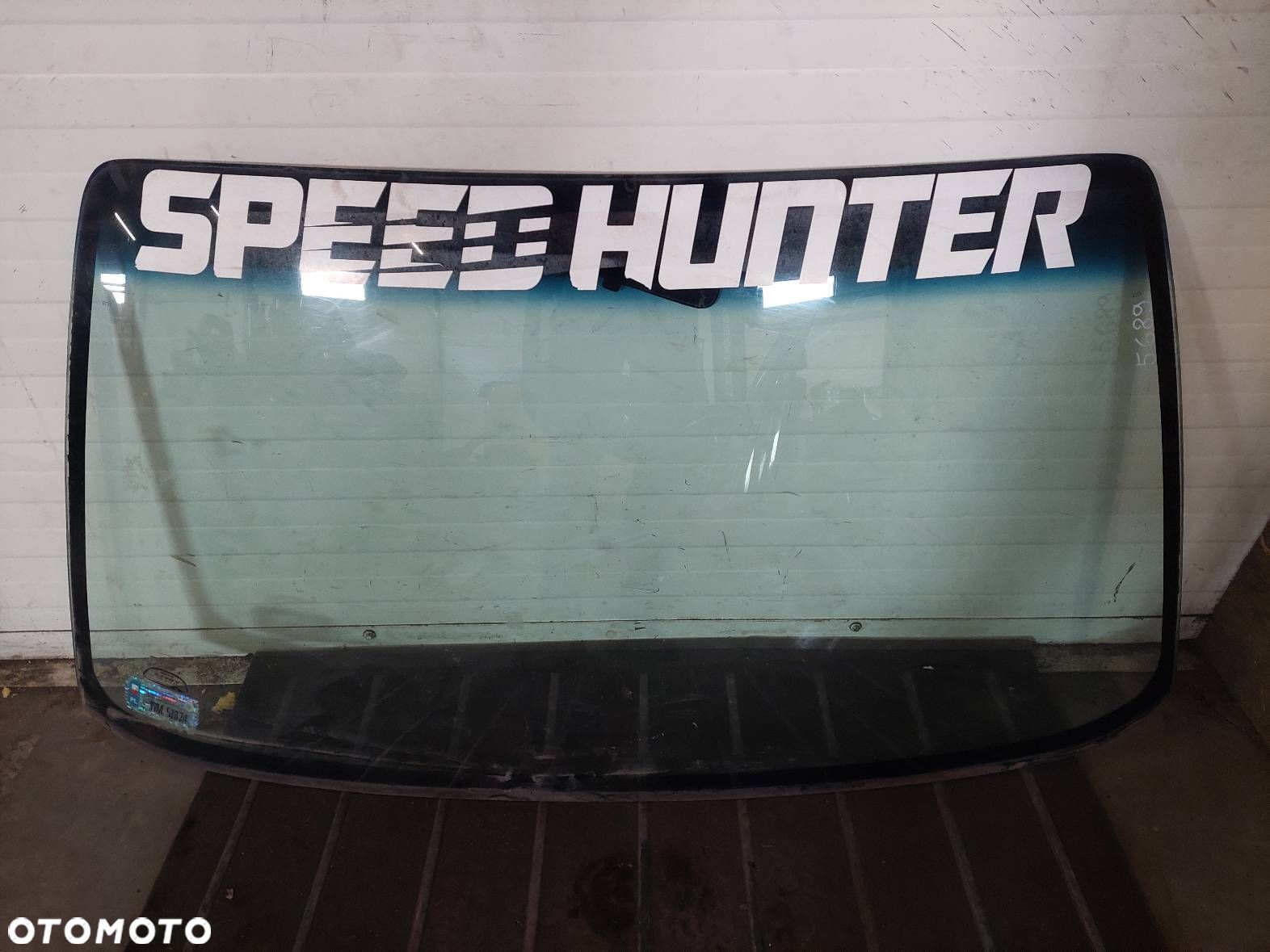 SZYBA CZOŁOWA PRZEDNIA FORD SIERRA I LIFT - 1