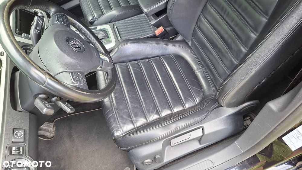 Volkswagen Passat - 9