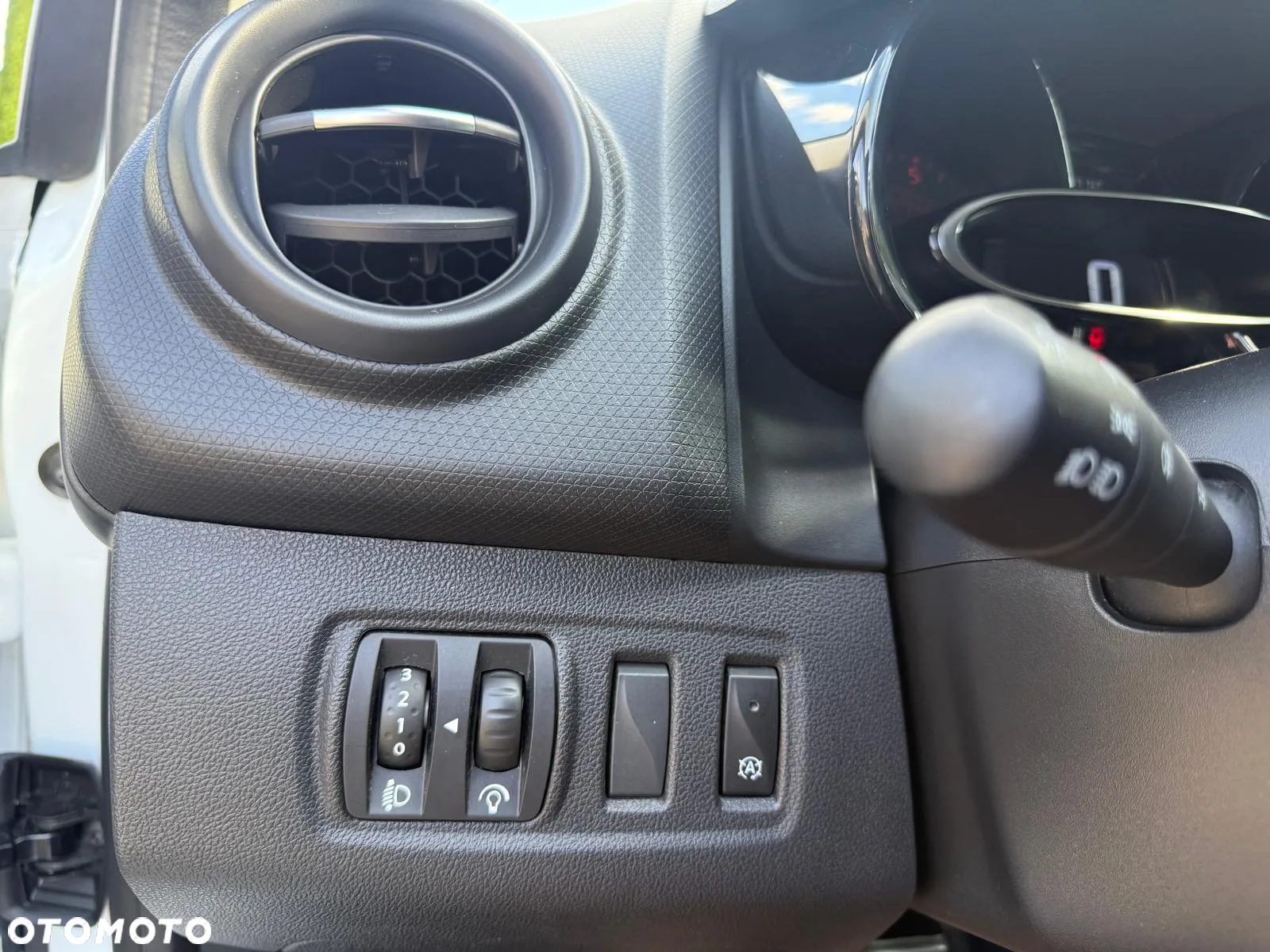 Renault Clio 1.5 dCi Energy Alize - 20
