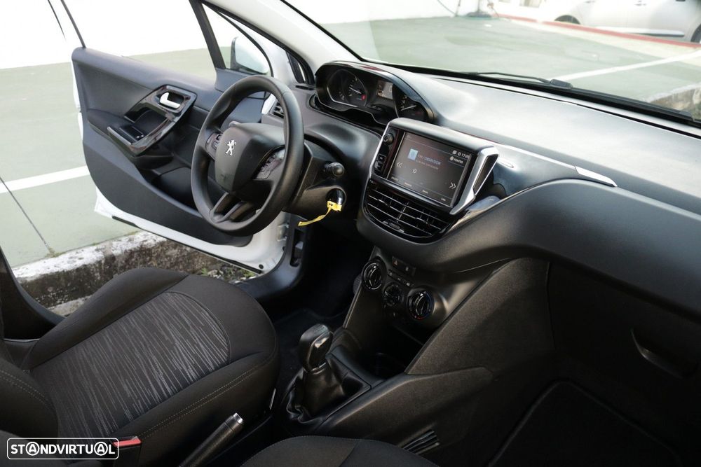 Peugeot 208 Van 1.6 BlueHDI Pack GPS 100cv - 25
