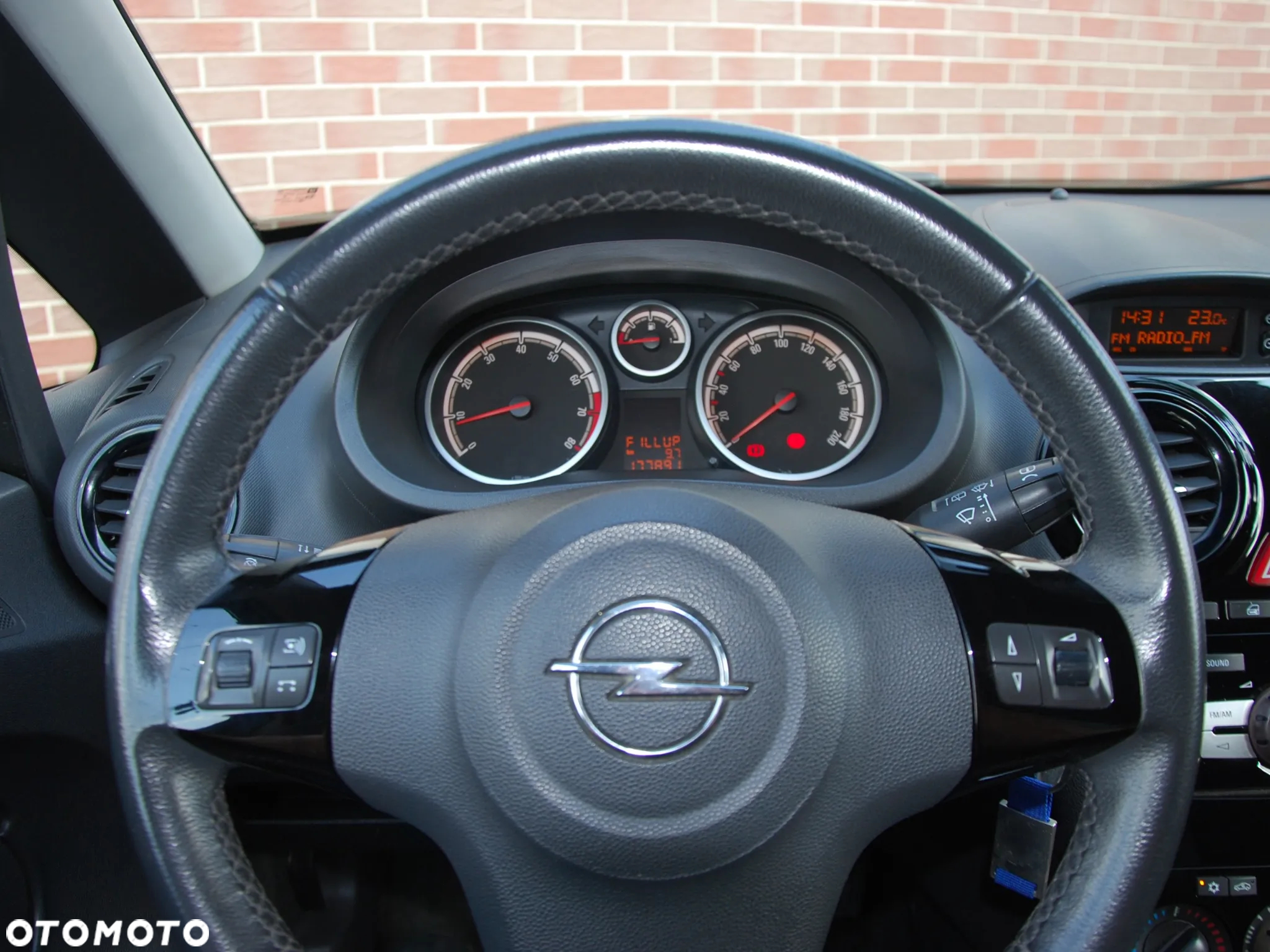 Opel Corsa 1.4 16V Enjoy - 6