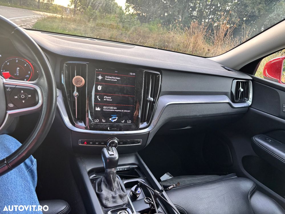 Volvo V60 D3 Momentum Pro - 9