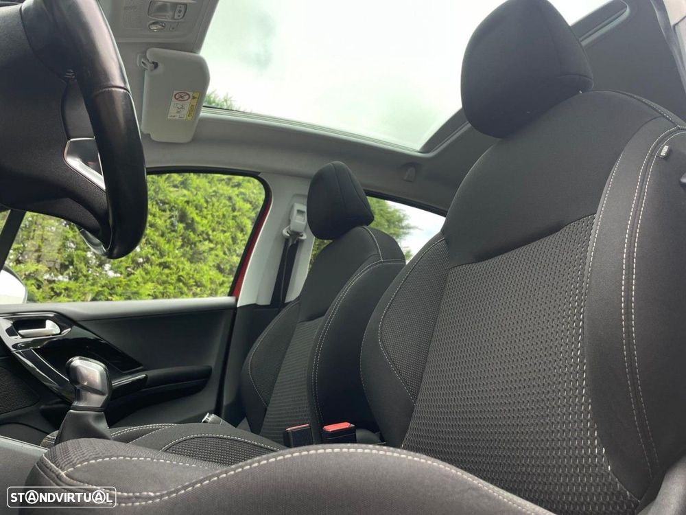 Peugeot 208 1.2 PureTech Allure - 9