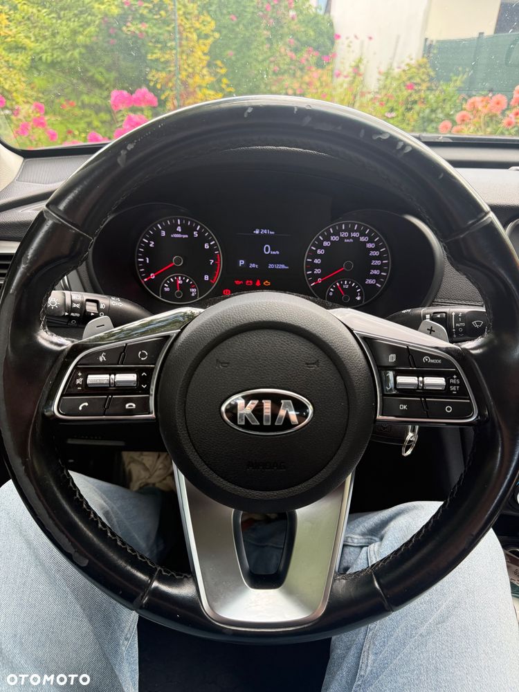 Kia Optima - 26