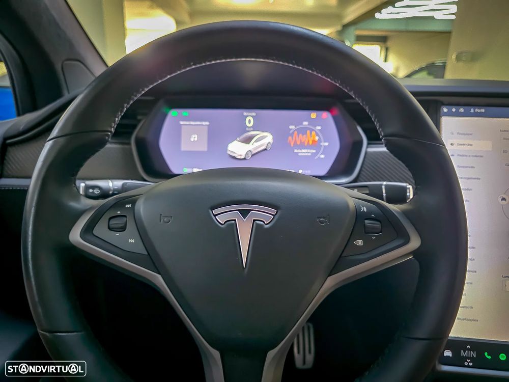 Tesla Model X Performance - 23