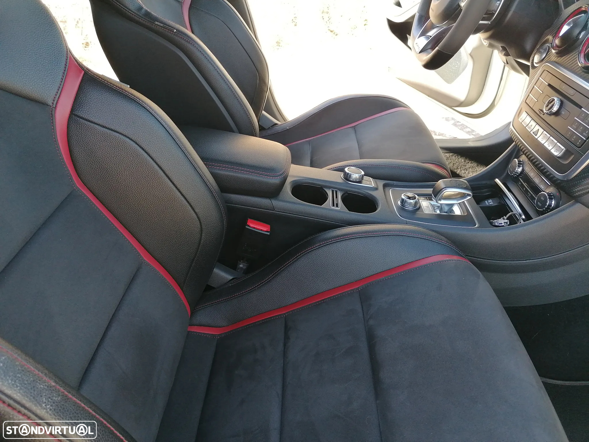 Mercedes-Benz A 45 AMG 4-Matic - 14