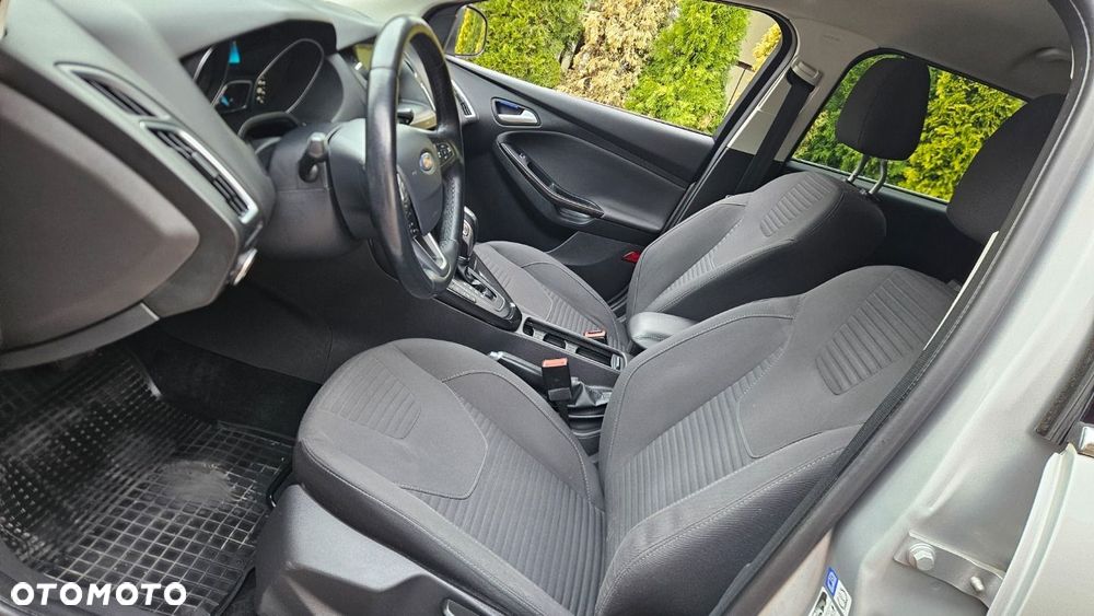 Ford Focus - 13