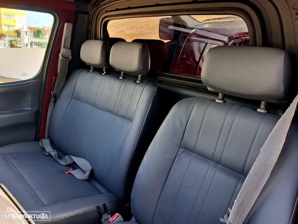 Toyota HiAce 2.4 D LXH12LB - 10