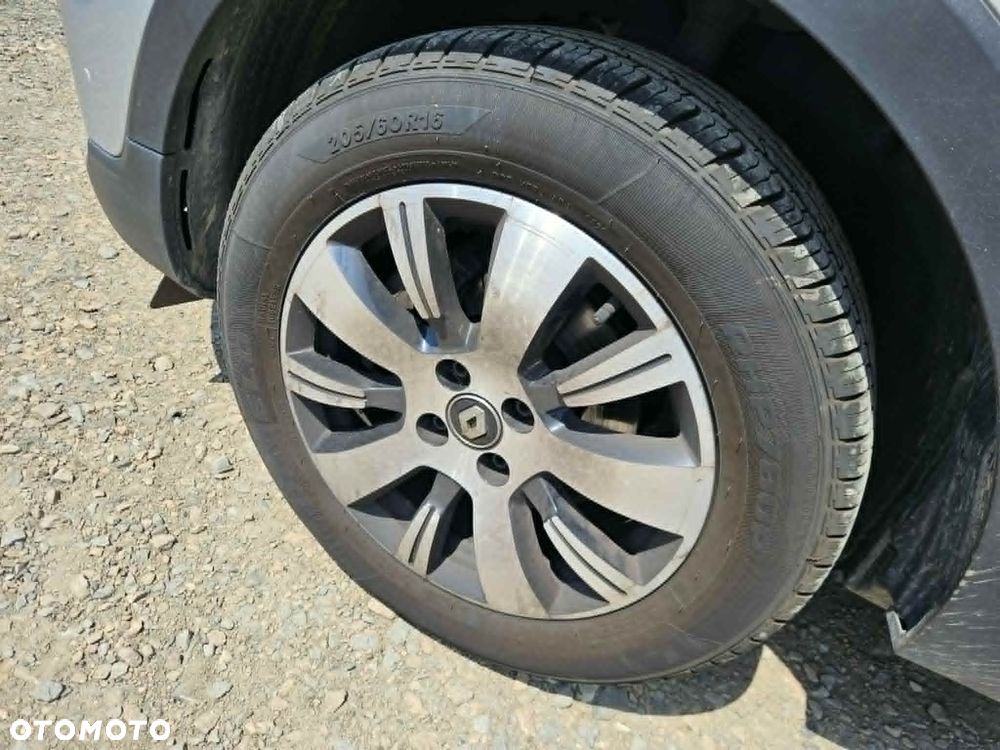 Renault Captur - 16