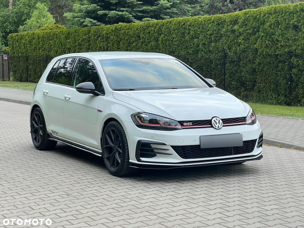 Volkswagen Golf - 3