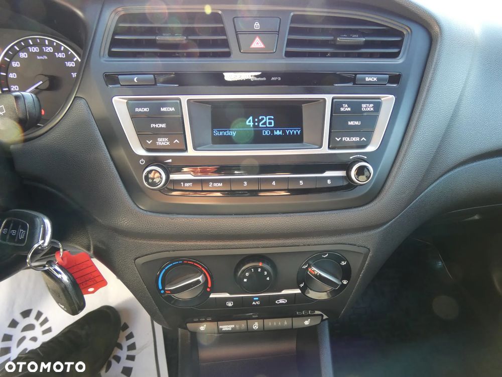 Hyundai i20 1.2 Passion Plus - 22