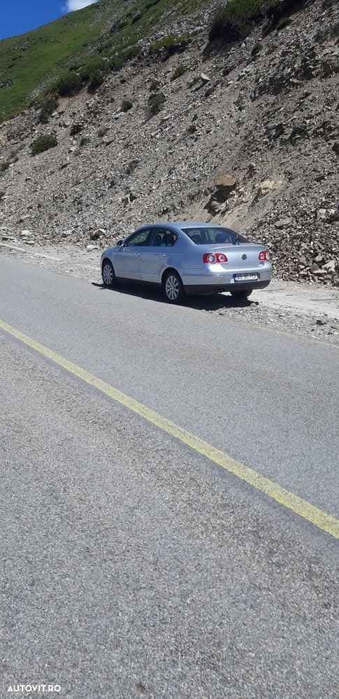 Volkswagen Passat 2.0 TDI Comfortline DPF 4Motion - 1