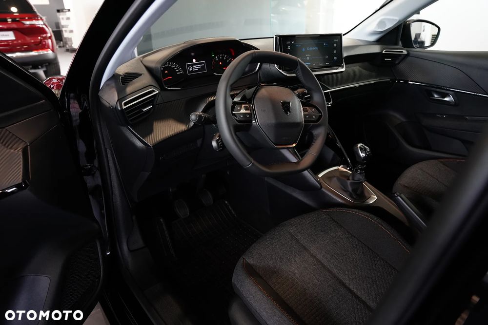 Peugeot 208 - 9