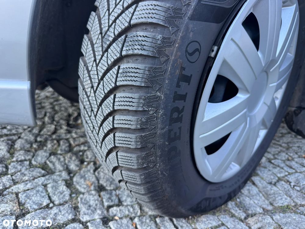 Volvo V70 2.4 T - 39