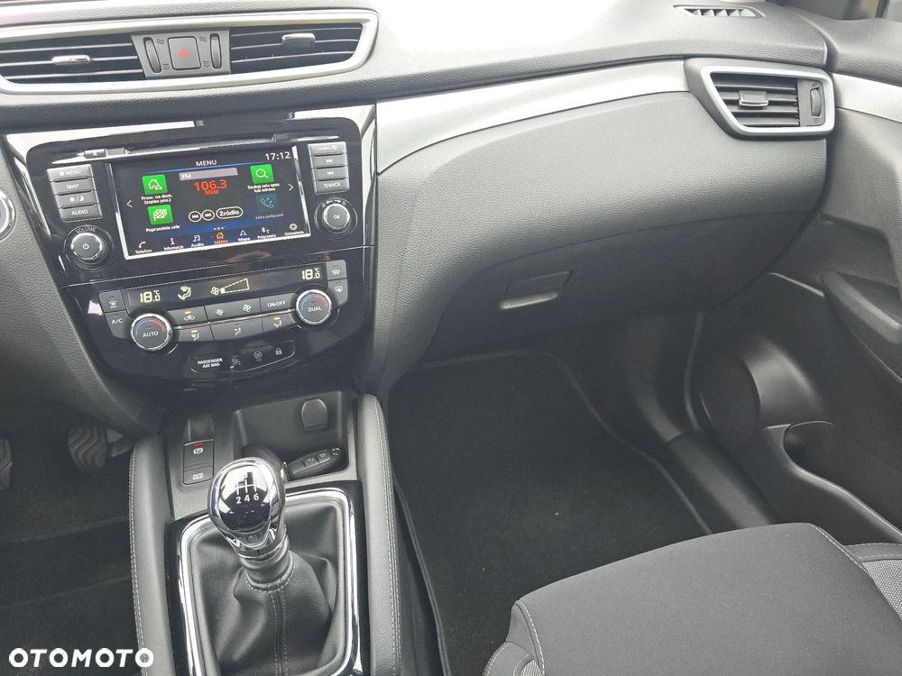 Nissan Qashqai 1.3 DIG-T Tekna - 26