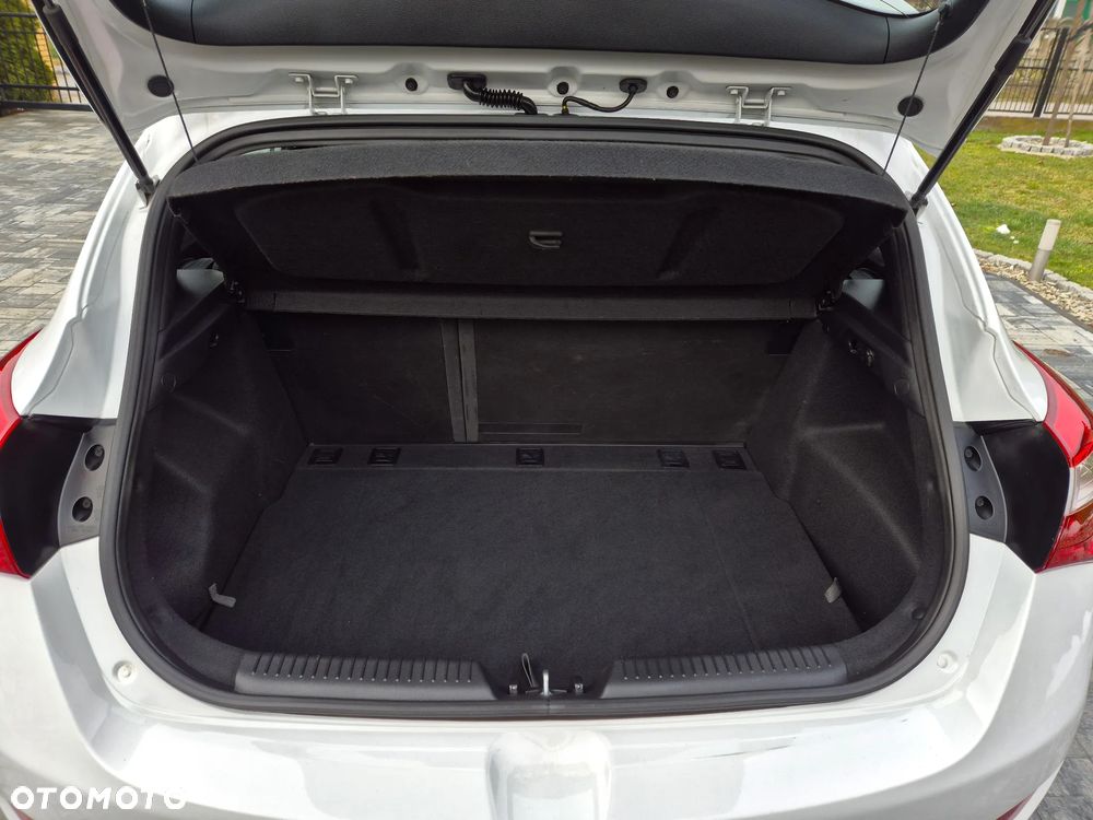 Hyundai i30 blue 1.6 CRDi Classic - 23