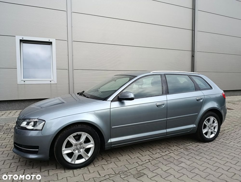 Audi A3 Sportback - 3