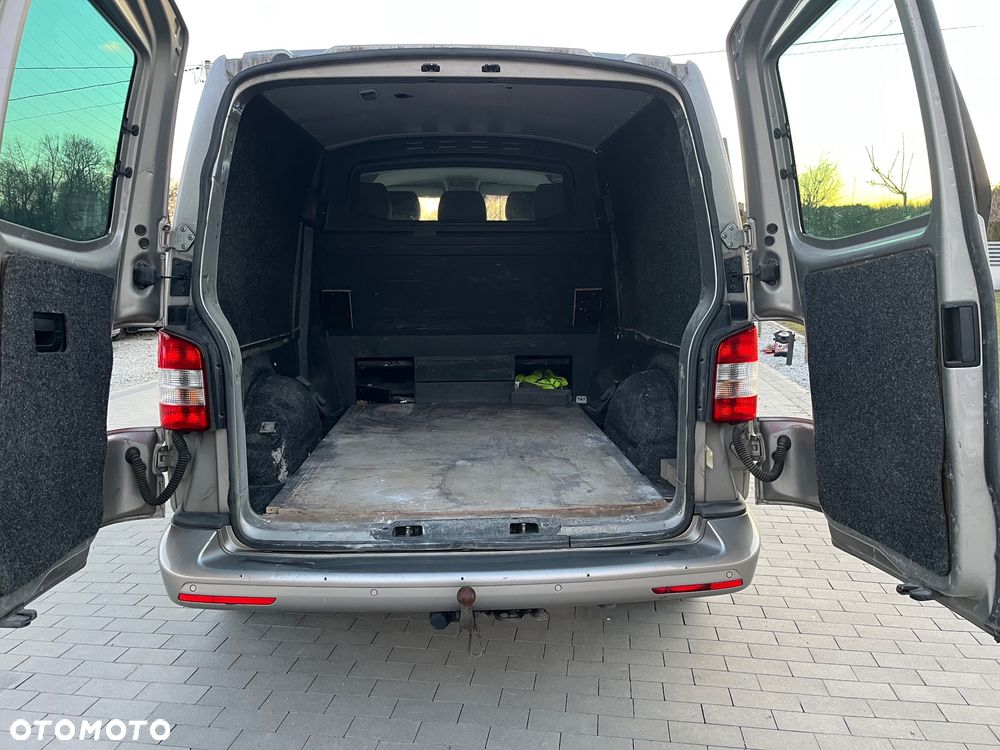 Volkswagen Transporter - 8