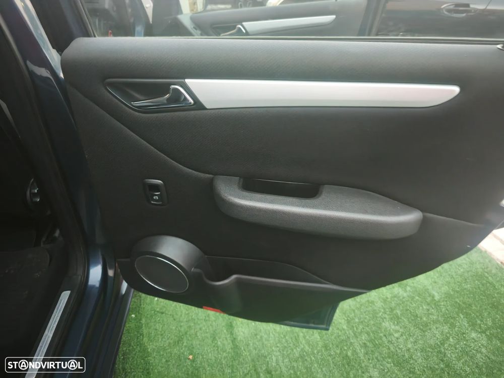 Mercedes-Benz A 180 CDi Avantgarde - 12