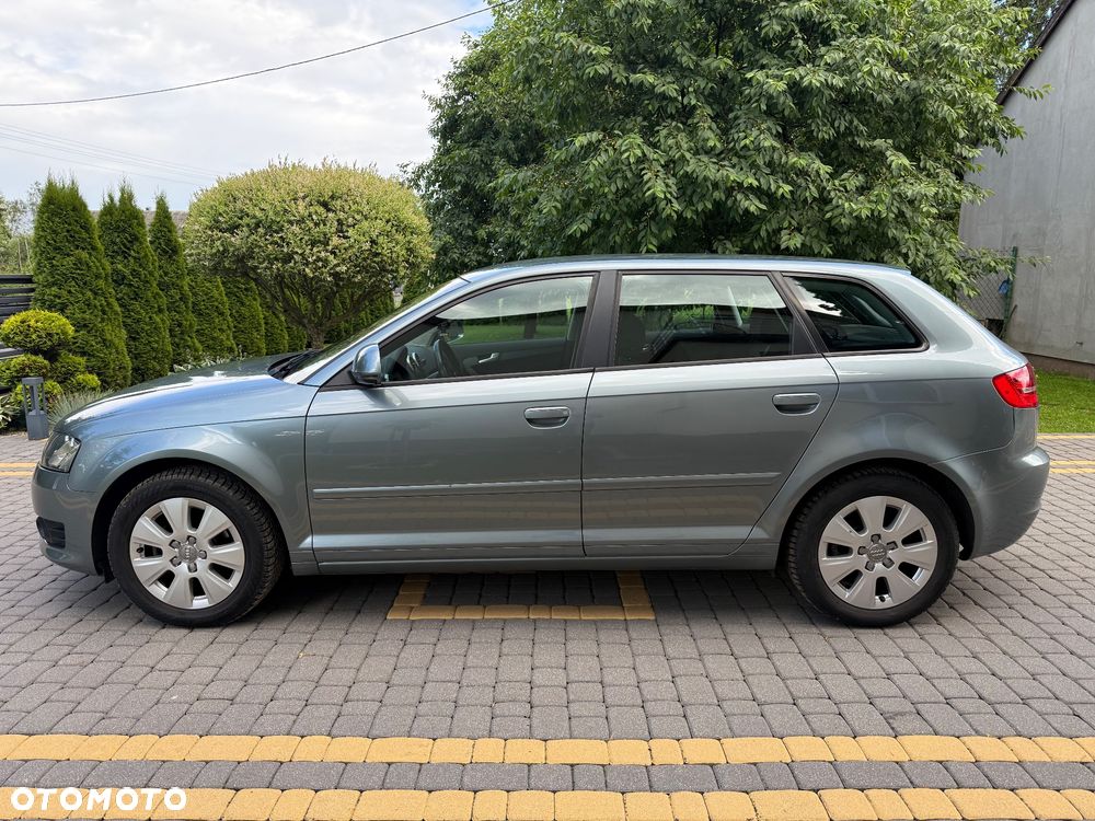 Audi A3 Sportback 1.4 TFSI Ambiente - 4