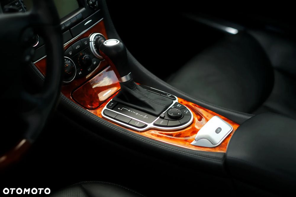 Mercedes-Benz SL - 21