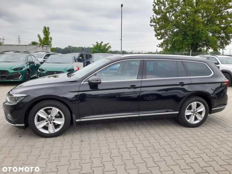 Volkswagen Passat - 9