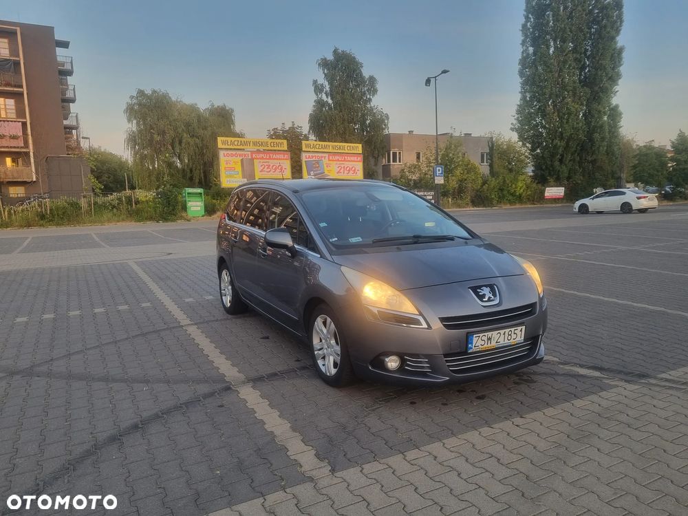 Peugeot 5008 - 3