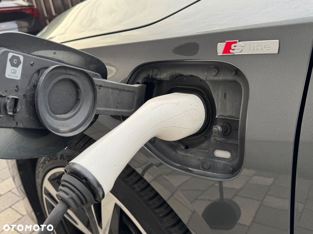 Audi A3 Sportback 1.4 TFSI e-tron S line Sportpaket - 14