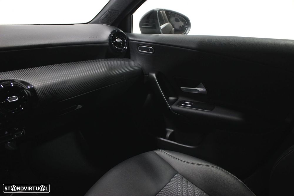 Mercedes-Benz A 250 e - 41