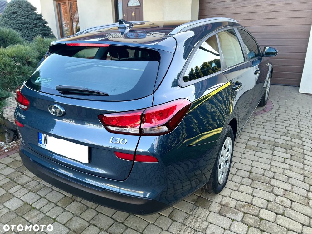 Hyundai i30 1.6 D Comfort - 14