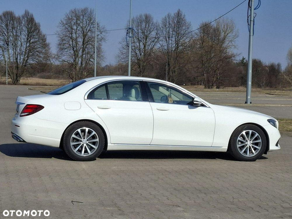 Mercedes-Benz Klasa E 220 d Business Edition 9G-TRONIC - 26