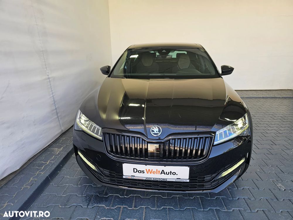 Skoda Superb 2.0 TDI DSG Sportline - 39