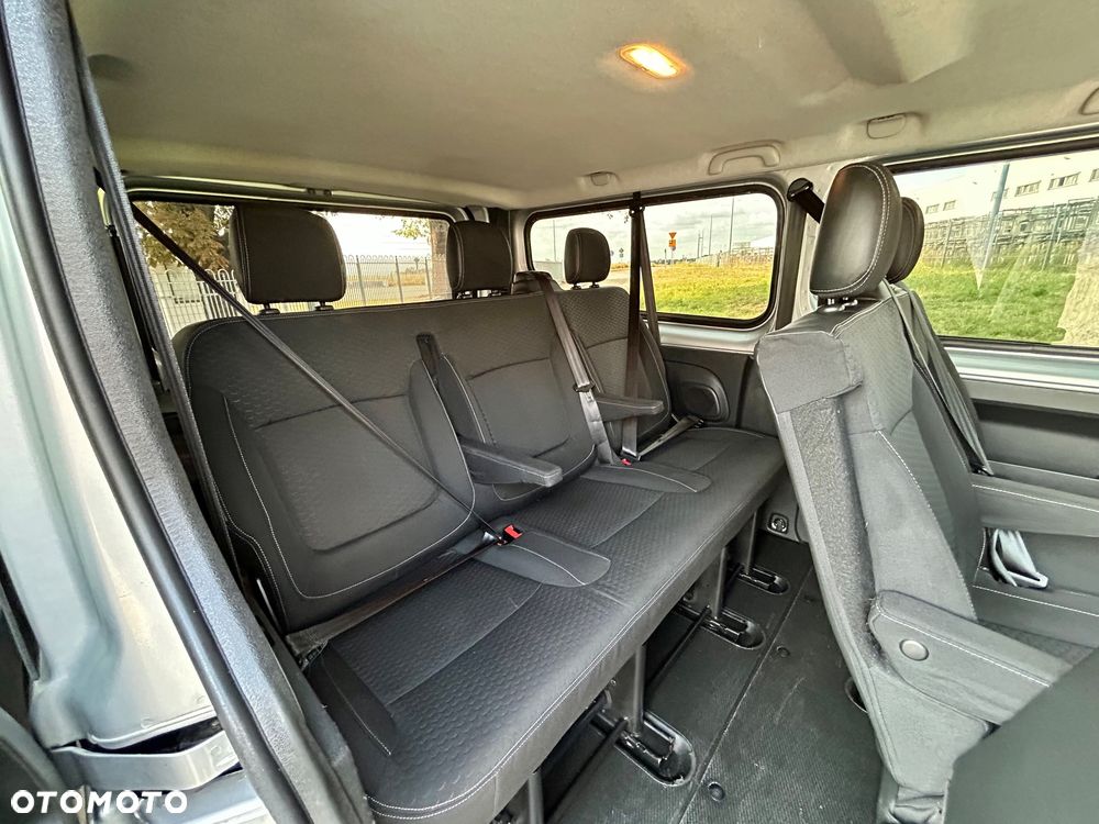 Opel Vivaro - 18