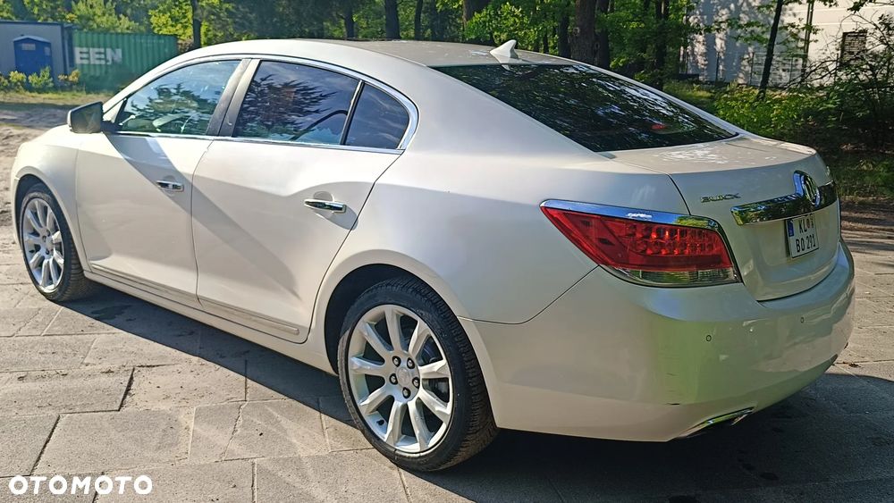Buick Lacrosse - 15
