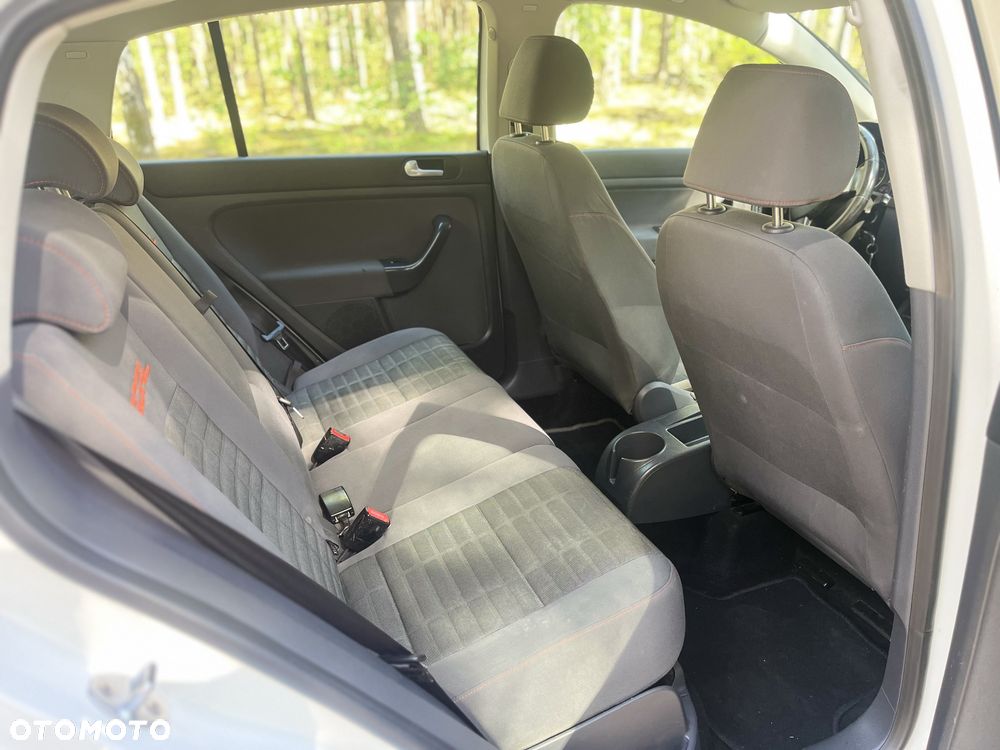 Volkswagen Golf Plus - 4