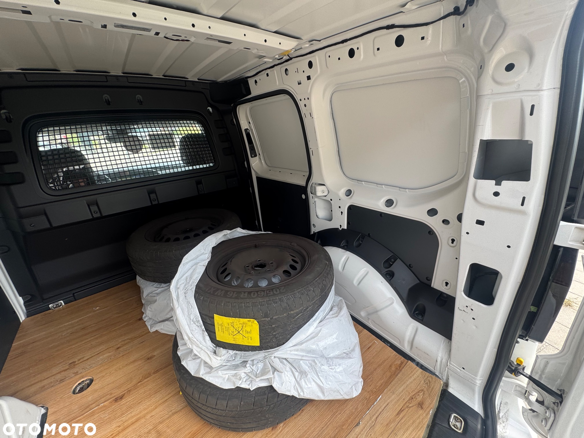 Volkswagen Caddy 2.0 TDI Trendline - 30