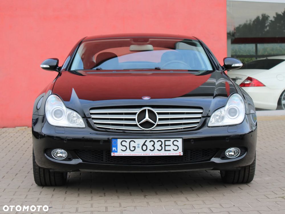 Mercedes-Benz CLS 500 - 12