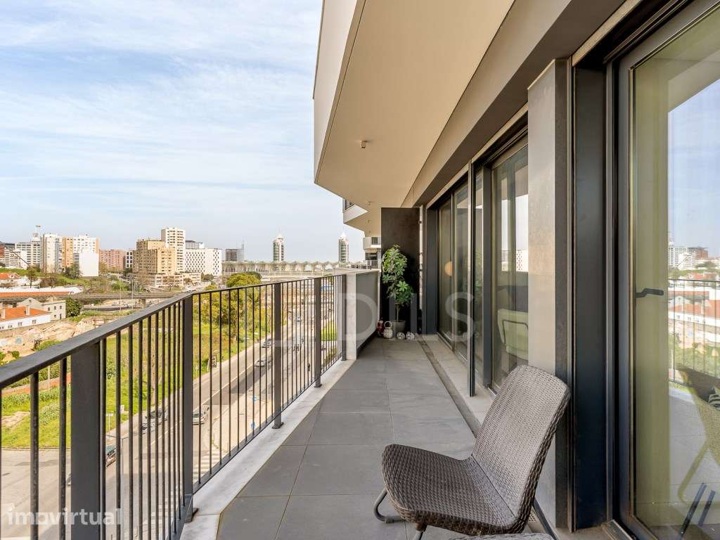Apartamento T1 nos Olivais, com varanda, estacionamento e arrecadação - Grande imagem: 2/15