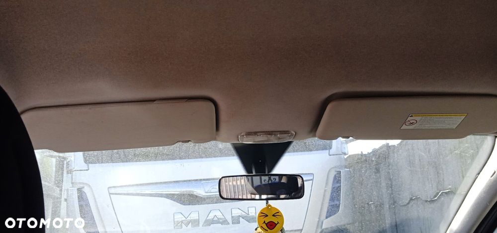 Daszki osłony przeciwsłoneczne Peugeot - 1