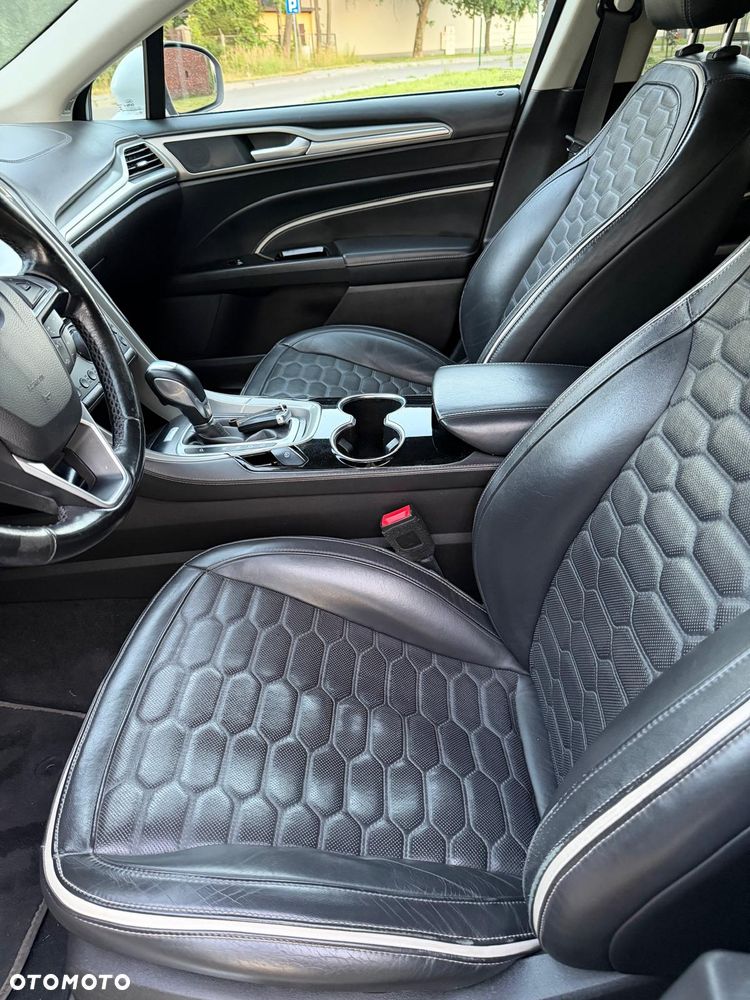 Ford Mondeo 2.0 TDCi STart-Stopp PowerShift-Aut Vignale - 11